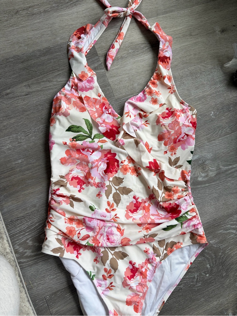 Cupshe Floral Halter One-Piece Swimsuit - Cream/Pink